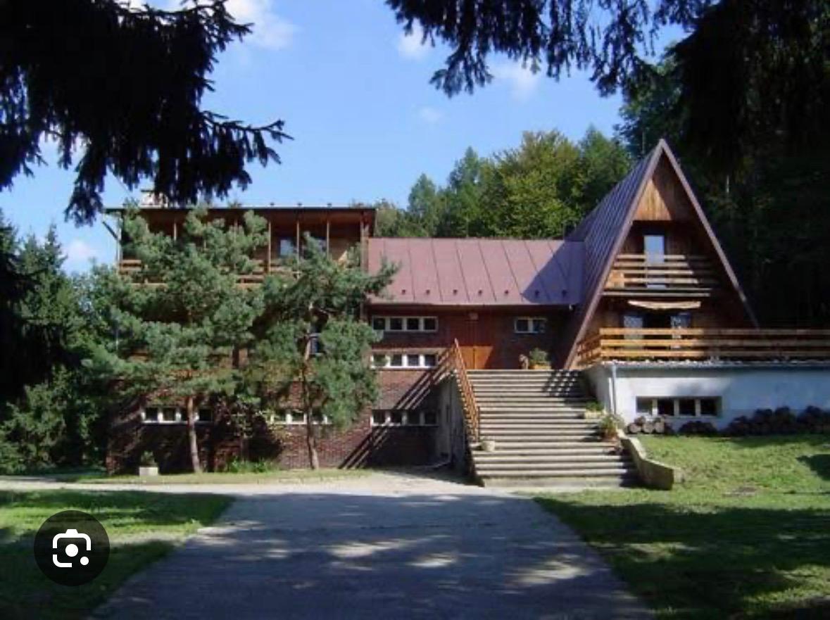 Pohľad na chatu pod Vrchom spredu